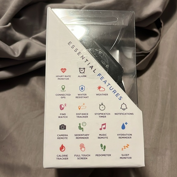 Q7+ Smartwatch - New! Still Sealed! Android and iOS compatible - Picture 6 of 11